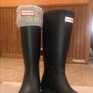 Black matte hunter boots